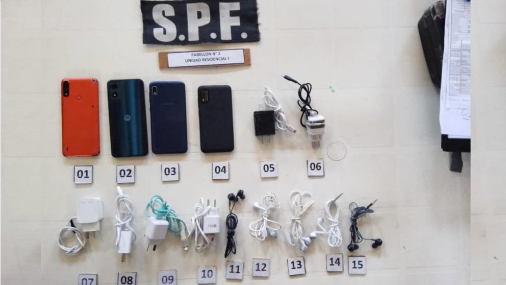 Tras requisa en una c�rcel, secuestran marihuana, celulares y elementos no permitidos.