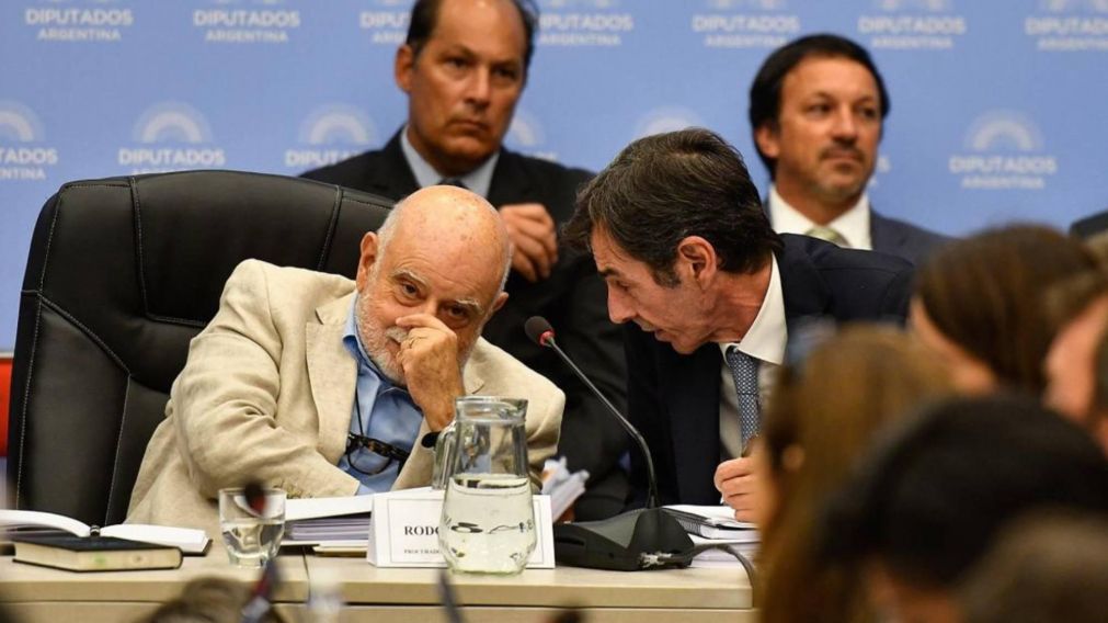La Justicia confirmó que las causas contra el DNU tramitarán por separado.