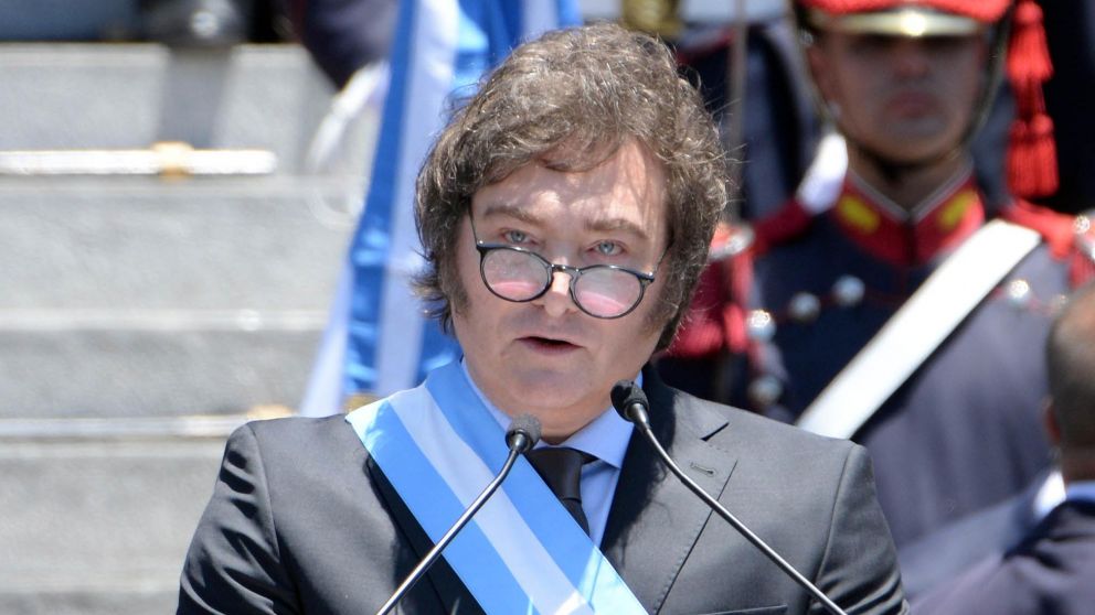 Javier Milei viajará este lunes a Davos para participar en el Foro Económico Mundial (Nahuel Ventura / Crónica).