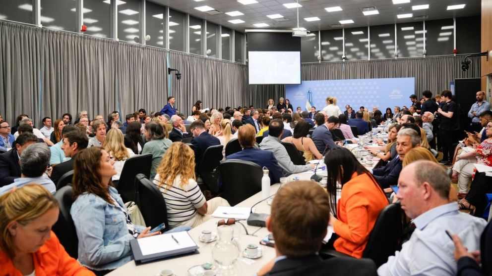 Los plenarios en comisiones de Diputados seguirán durante la semana próxima (Twitter).