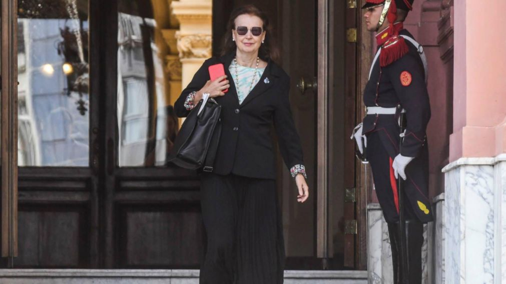 El Gobierno envió al Senado los pliegos de siete embajadores.