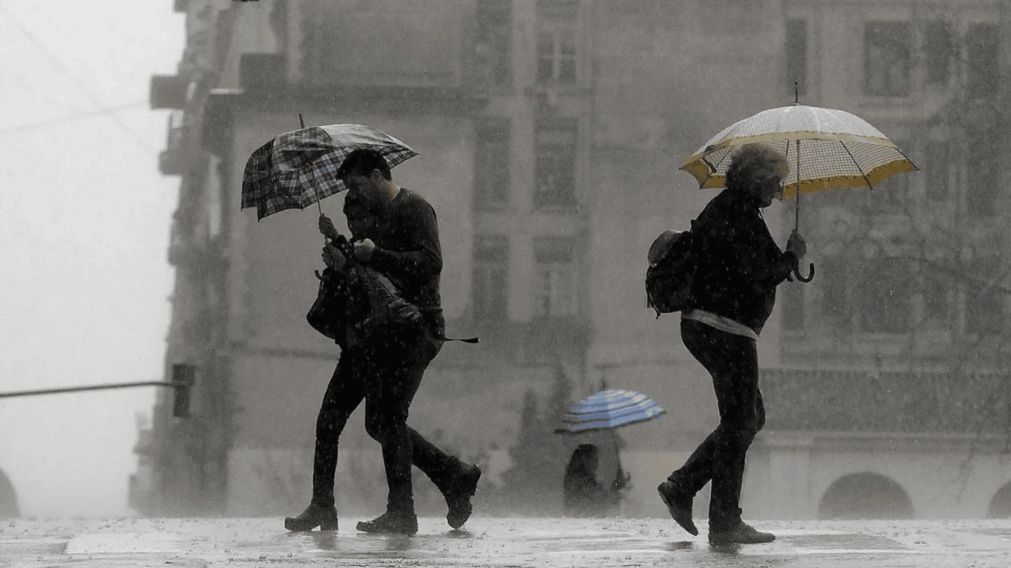 Se cae el cielo: urgente alerta meteorológica por tormentas en Buenos Aires y otras 13 provincias, ¿para cuándo?