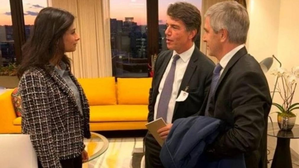 Posse y Caputo en Washington junto a Gita Gopinath del FMI.