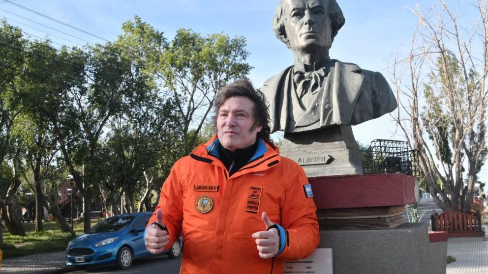 Javier Milei en Río Gallegos (Cobertura exclusiva/ Milei en Río Gallegos/ Fotos: Leandro Franco/ La Opinión Austral).