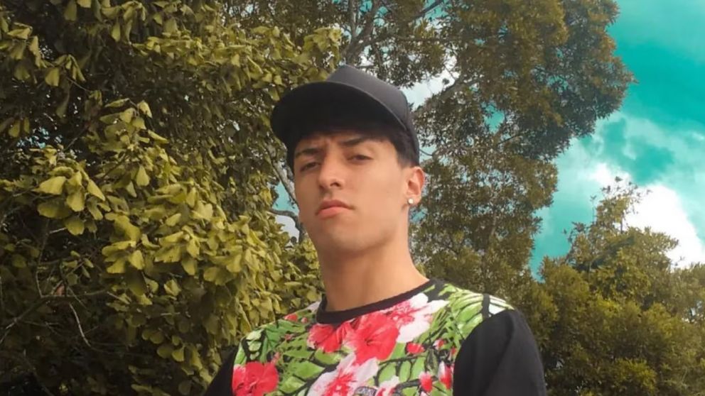 Influencer desapareció en Navidad y fue encontrado una semana después enterrado en el patio de un amigo.