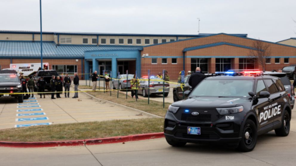 El ataque se llevó a cabo en el Perry High School.