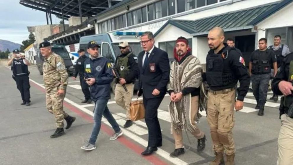 El activista mapuche Facundo Jones Huala fue extraditado a Chile.