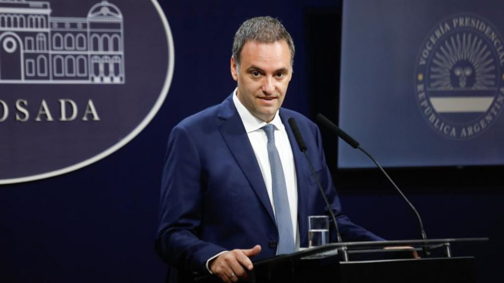 Vocero presidencial, Manuel Adorni.