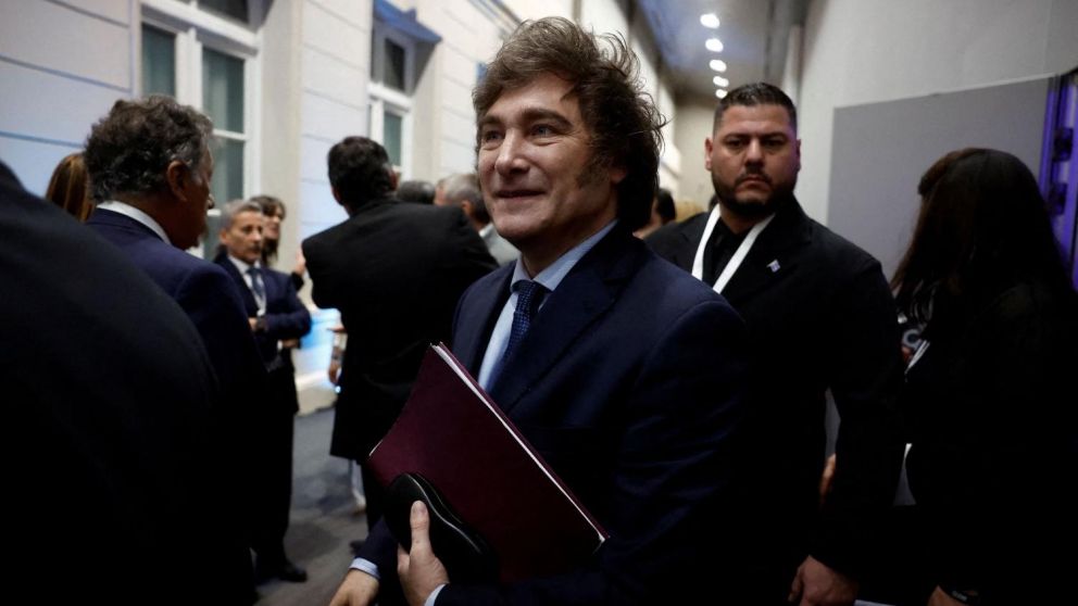 Javier Milei aseguró que su gobierno trabaja para "evitar la crisis".