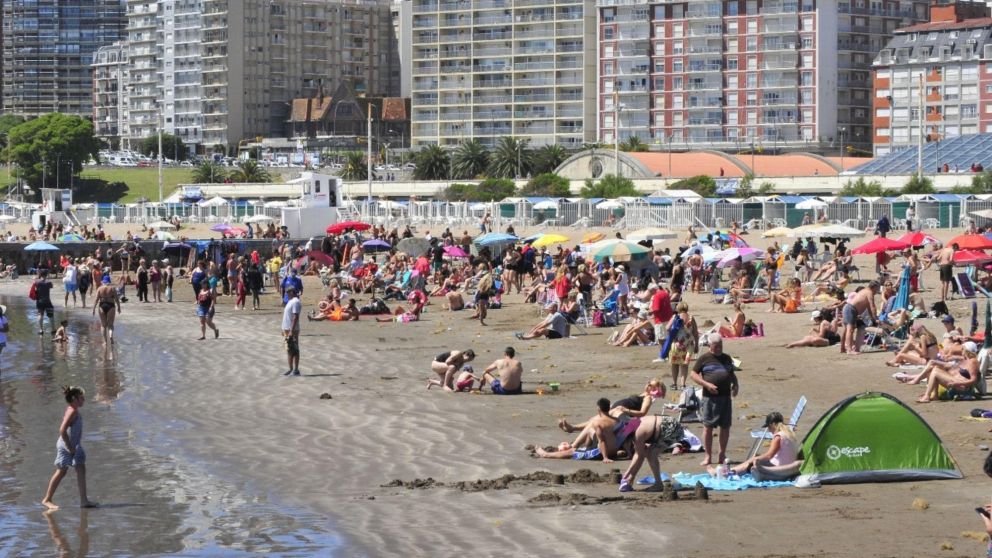 Mar del Plata es uno de los destinos turísticos más elegidos por los veraneantes del país (Nahuel Ventura/Archivo/Crónica).