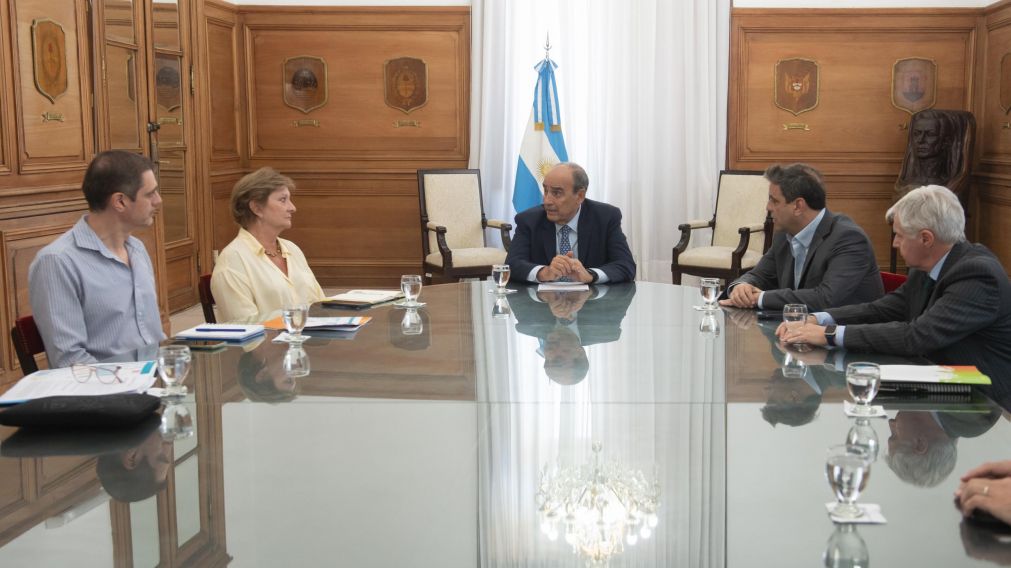Guillermo Francos informó medidas para contrarrestar incendios en la región patagónica y pampeana.