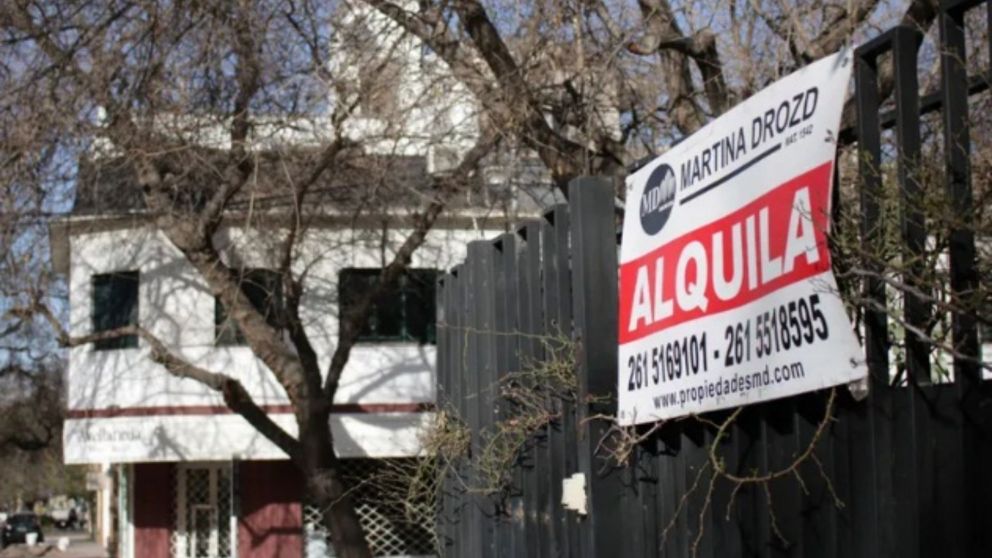 Ley de Alquileres: Inquilinos Agrupados presentaron un amparo ante la Justicia para detener el avance del DNU.