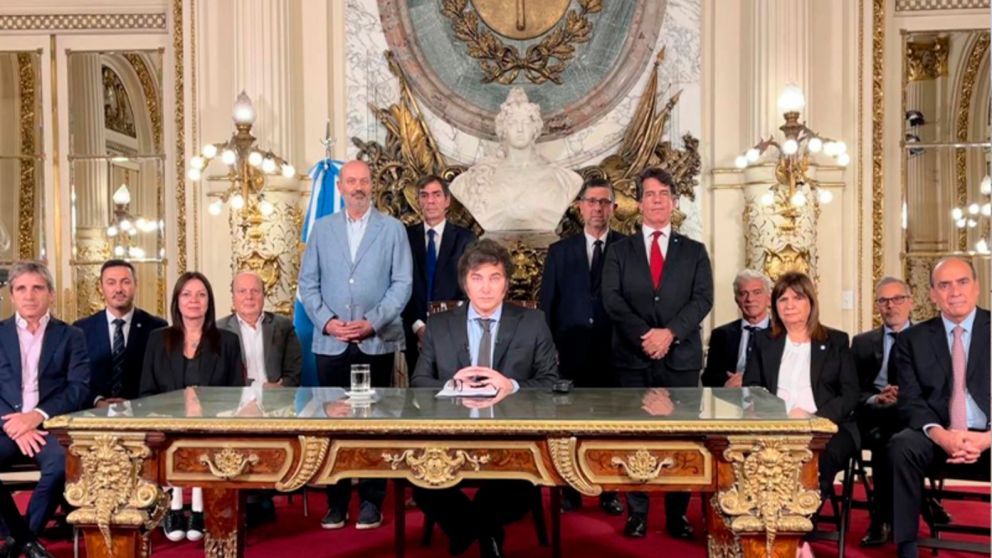 Desde este viernes 29 de diciembre entra en vigencia el DNU de Javier Milei.