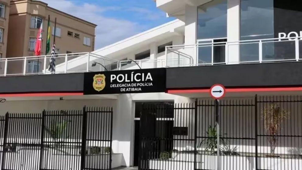 Una mujer fue detenida tras cortarle el pene a su esposo al enterarse una infidelidad (Imagen PMA).