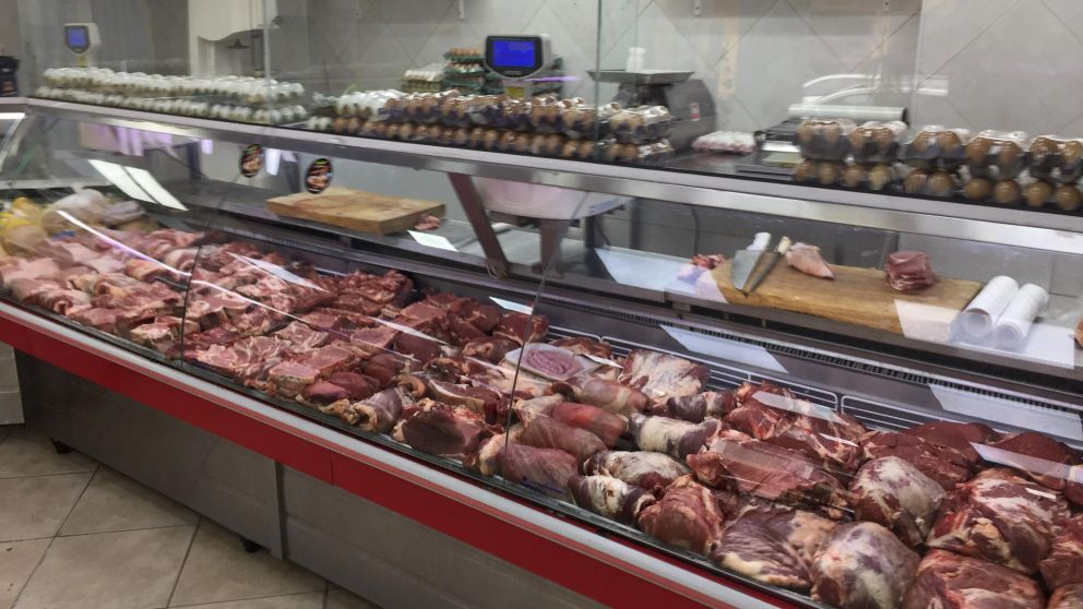 Los cortes a valores promocionales están en cadenas de supermercados.