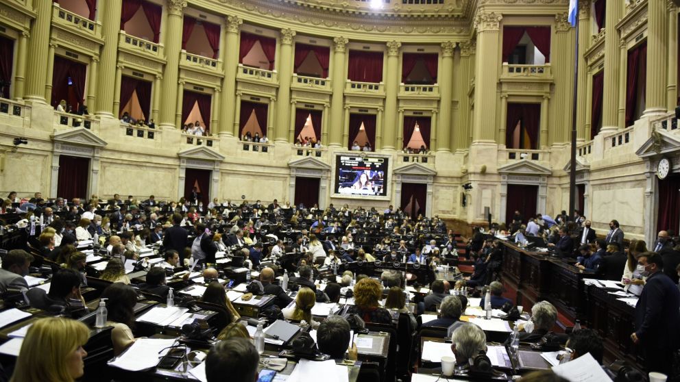 Con la presencia de 134 diputados, la sesión comenzó este martes poco antes de las 12.