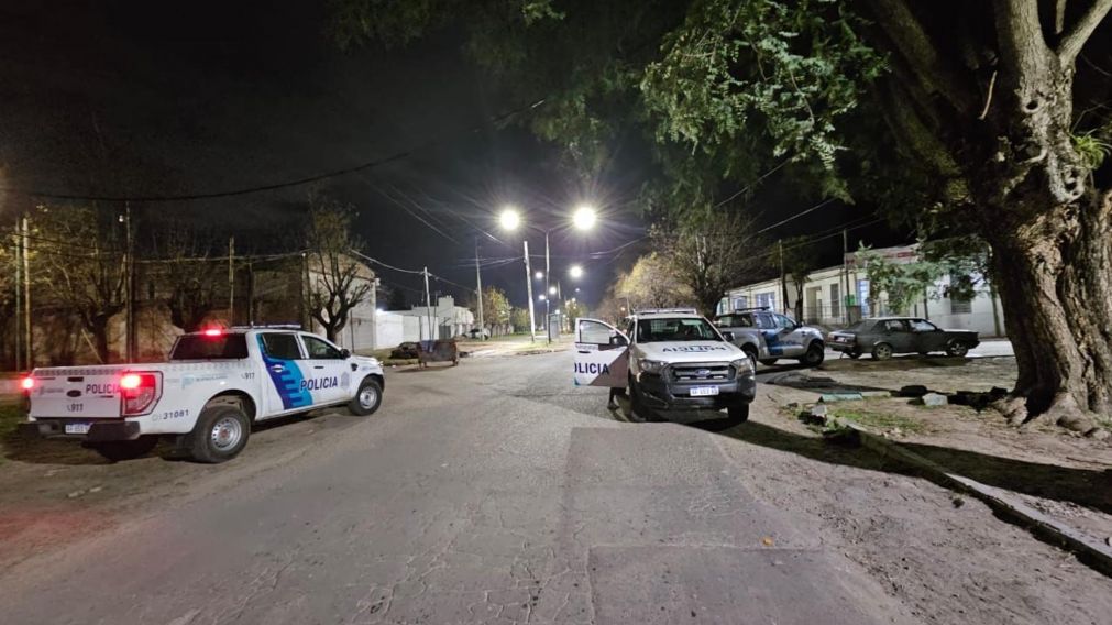 Las autoridades concretaron operativos para localizar al criminal.
