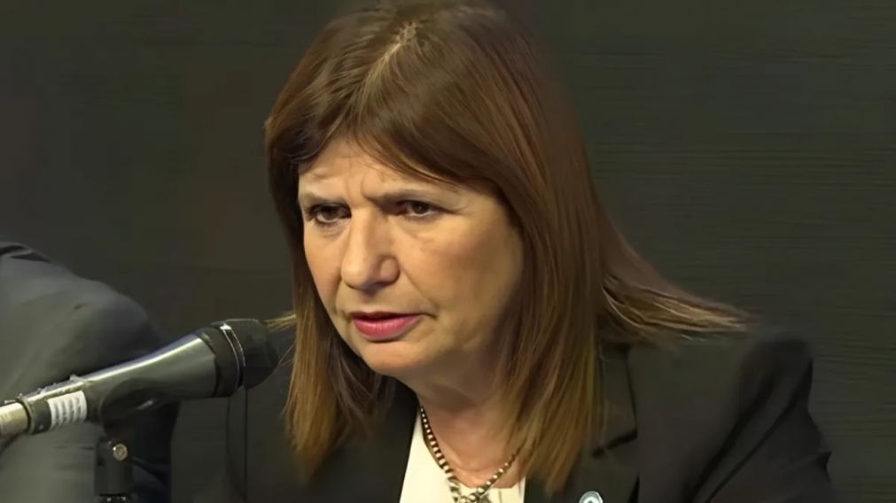 La ministra aseguró que "ganó la posibilidad de un cambio rápido" y afirmó que "el pueblo esta apoyando".
