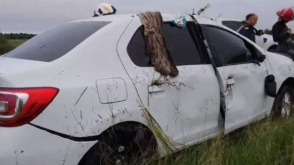 Así quedó el vehículo tras el accidente en la ruta 12.