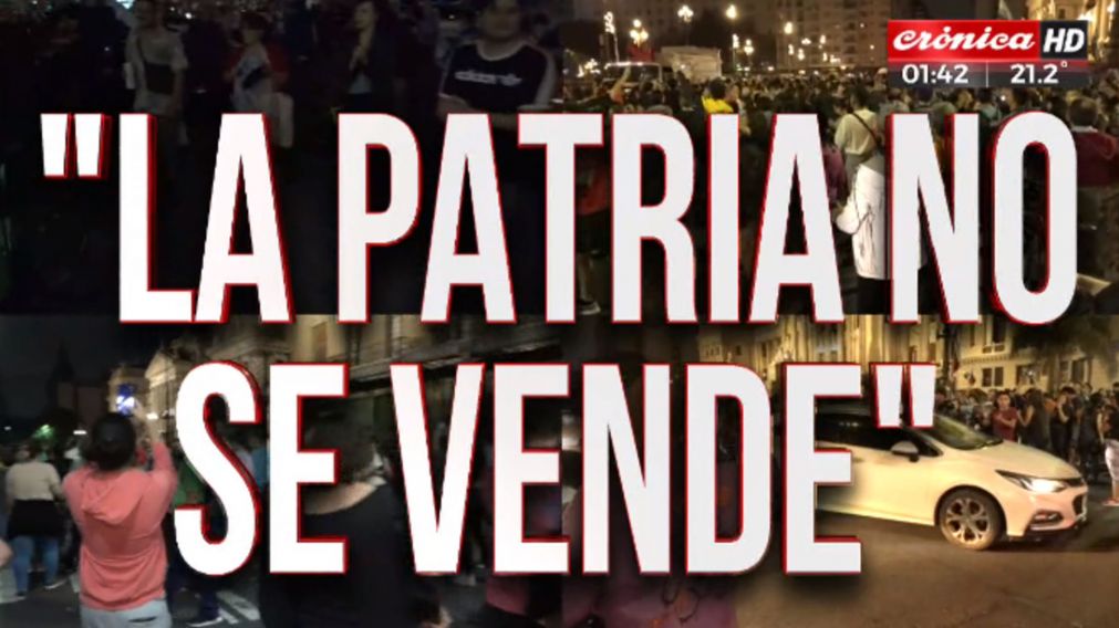 DNU y cacerolazo: el pueblo le contesta a Javier Milei