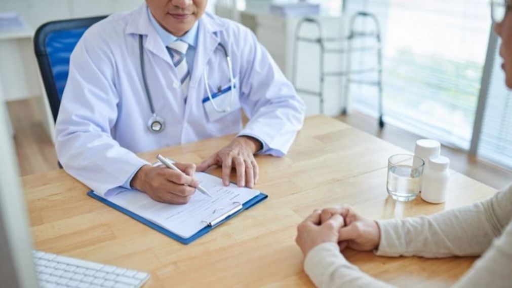 DNU de Milei: nuevo marco regulatorio de la Medicina Prepaga y la ley de obras sociales (Imagen ilustrativa).