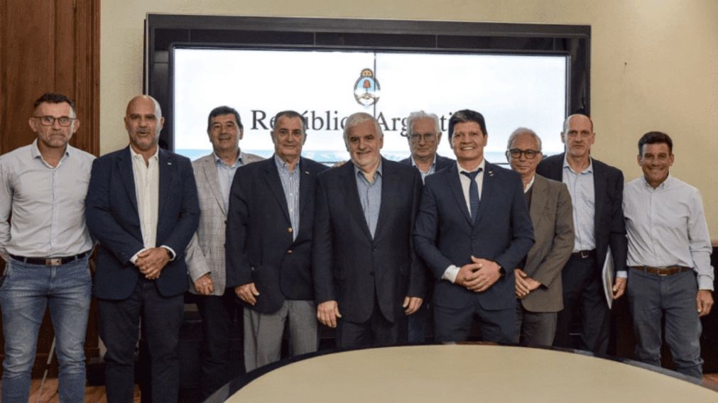 Las autoridades de la CAME junto a Vilella. (CAME)