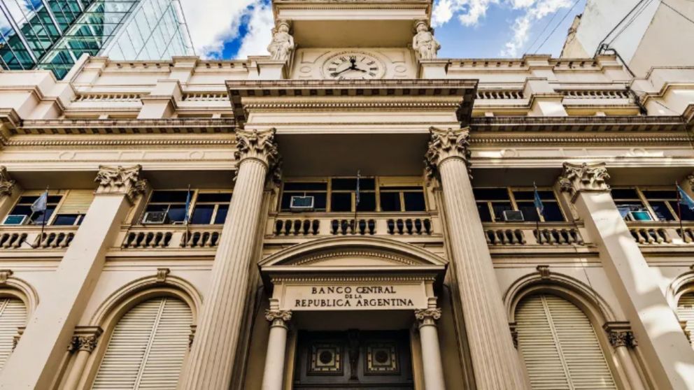 El Banco Central dispuso la baja de la tasa de interés al 110% anual.