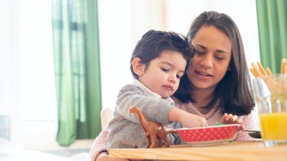 El INDEC informó los valores de la canasta de crianza durante noviembre. ¿Cuánto costó la crianza de infantes, jóvenes y adolescentes en noviembre del 2023?