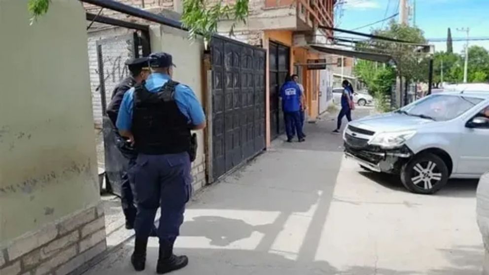 La mujer fue atacada en su casa por su ex pareja.