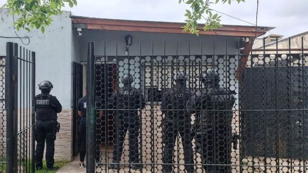 Uno de los 46 allanamientos simultáneos ordenados por la Justicia.