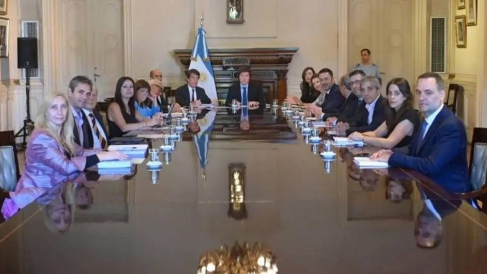 Javier Milei encabezó la tercera reunión de Gabinete en la Casa Rosada.
