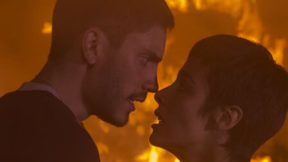 "Donde hubo fuego", una serie policial con alta dosis de erotismo.�
