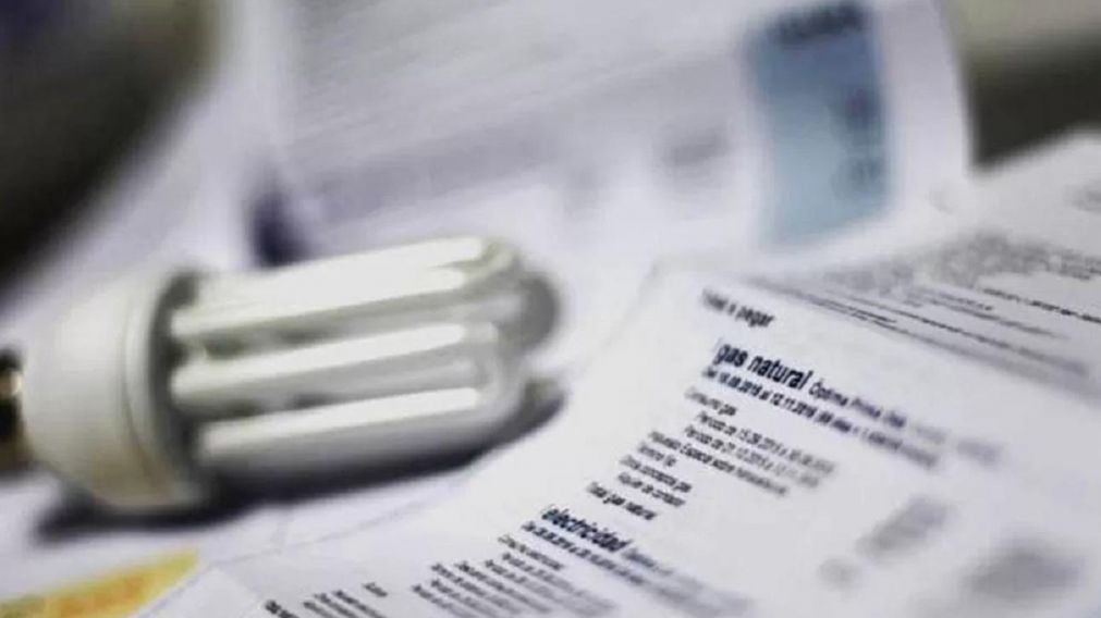 El decreto oficial tendrá efecto sobre las boletas de gas y electricidad que reciben los usuarios.