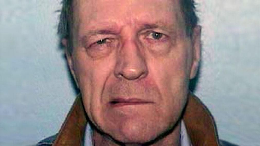 Robert Rhoades sigue detenido purgando su pena (Archivo).