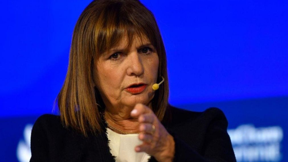 La ministra de Seguridad, Patricia Bullrich, habló sobre el "botellazo" contra Javier Milei.