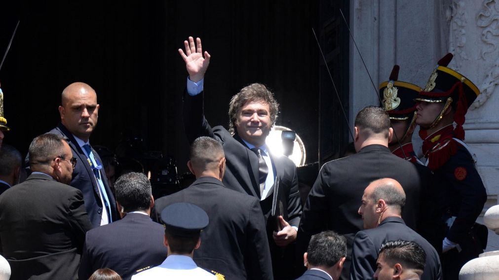 Conocé los datos importantes que lanzó la astrología acerca de Javier Milei y la fecha de la ceremonia (Nahuel Ventura/ Crónica)