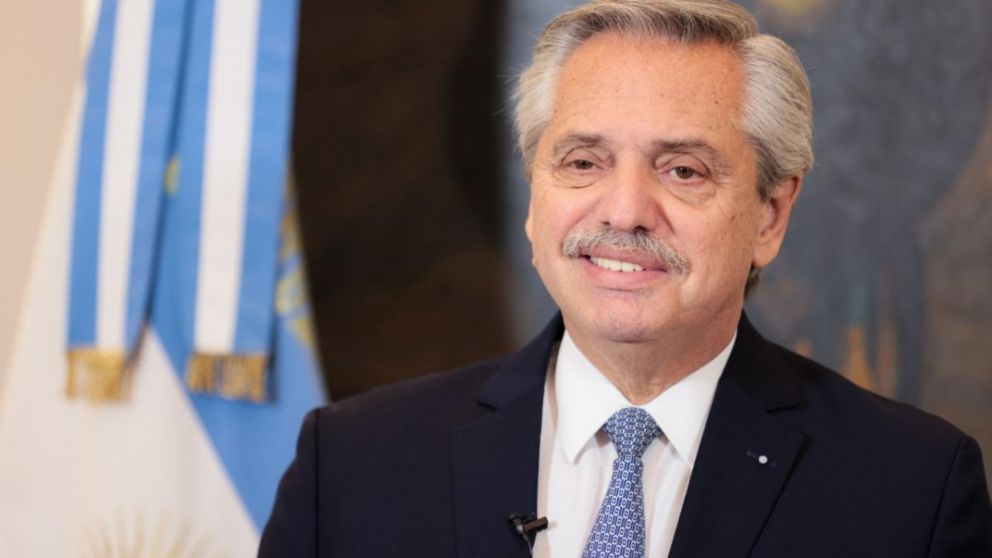 Alberto Fernández se despidió con un mensaje en sus redes.