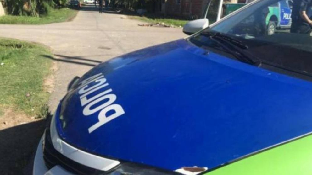 Los efectivos policiales concretaron varios operativos para capturar al criminal.