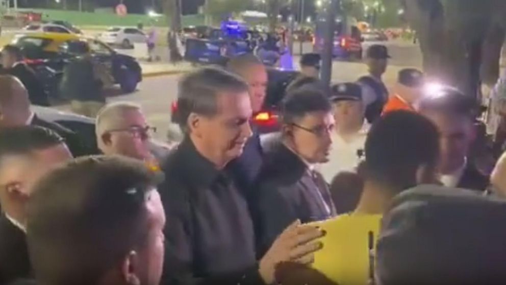 Así llegó el ex presidente Jair Bolsonaro a Argentina (Captura de video).