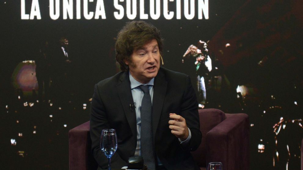 Javier Milei avanza con los nombres que formarán parte de su gobierno (Crónica / Hernán Nersesian).