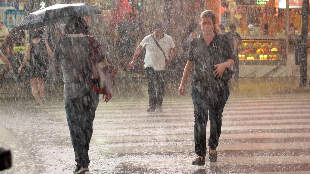 Medio país bajo alerta meteorológica por vientos y tormentas: ¿Cuándo “se larga” la lluvia?