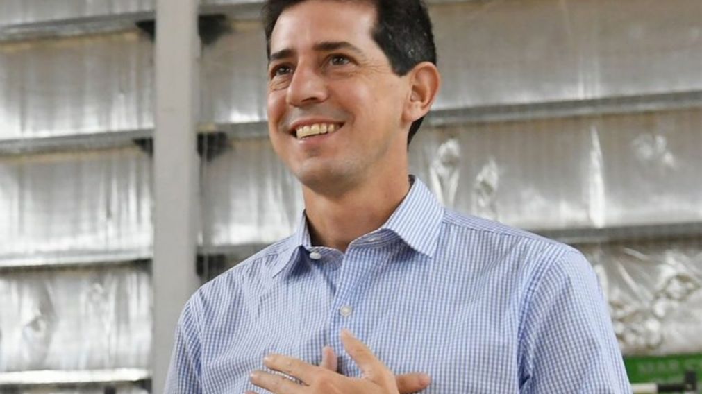 Wado de Pedro destacó el "esfuerzo" de Sergio Massa para resolver "los graves problemas" heredados de "Juntos por el Cambio".