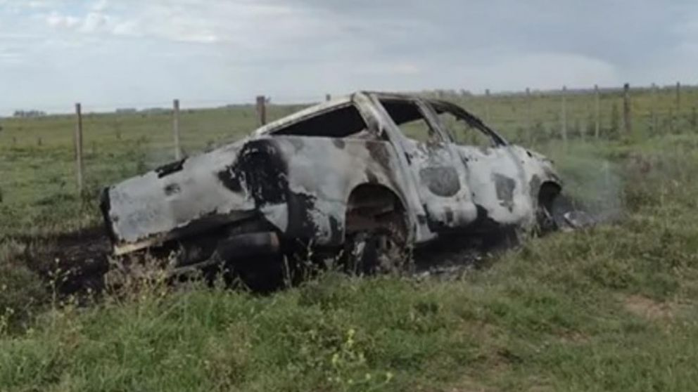 Esta es la camioneta que fue encontrada por los investigadores policiales. Crédito: FM Sol de Carlos Tejedor.