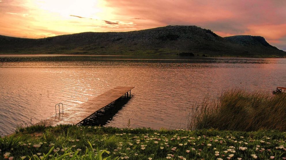 Escapadas en Buenos Aires: Laguna Brava y Balcarce son circuitos ideales para sumar alguna experiencia en bicicleta o pasear por la laguna al atardecer.