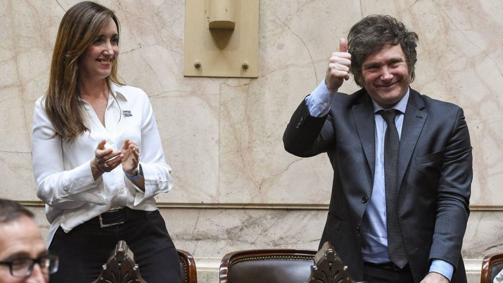 La Asamblea Legislativa proclamó a Milei y Villarruel como presidente y vice electos.