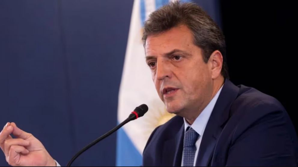 Massa respaldó a Olmos como posible titular de la AGN.