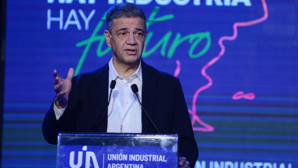 Jorge Macri disertó ante empresarios de la UIA (Hernán Nersesian / Crónica).