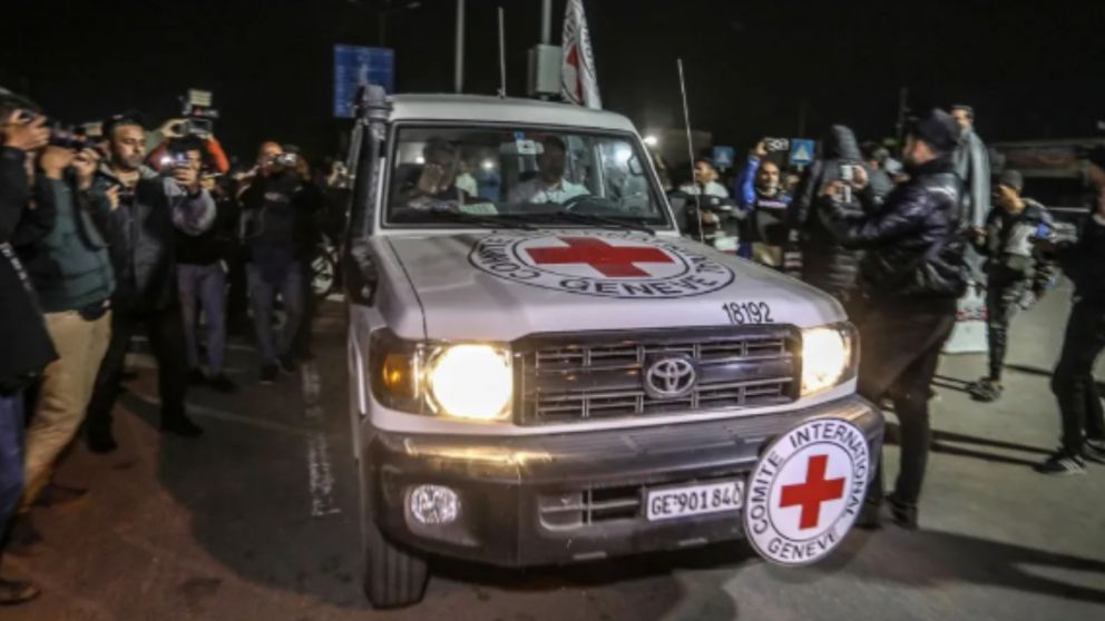 La Cruz Roja Internacional cumple el rol de intermediaria.