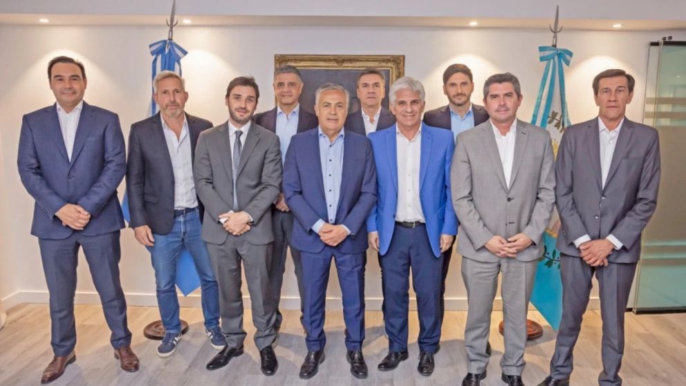 Gobernadores de Juntos por el Cambio rechazaron "cogobernar" con Javier Milei.