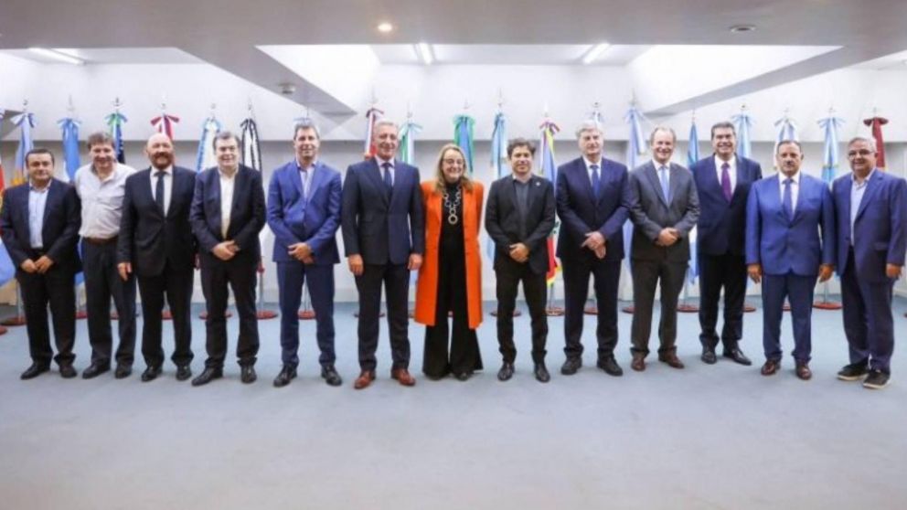 Comenz� la reuni�n de gobernadores de Uni�n por la Patria para fijar posici�n ante el Gobierno de Milei.